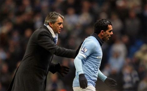 1227_tevez-mancini.jpg (19.65 Kb)