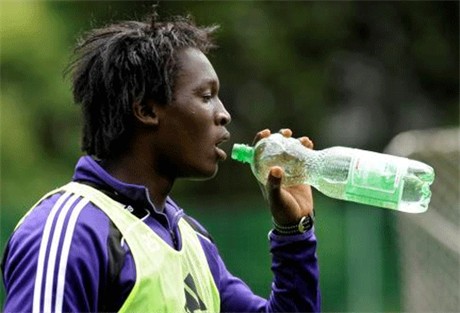 romelolukakuderuwediamantvananderlecht_5_460x02.jpg (37.14 Kb)