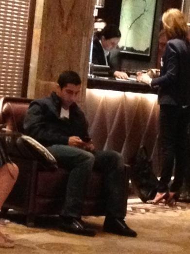 6325_henrikh-mkhitaryan-london.jpg (30.15 Kb)